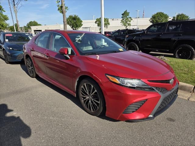 2020 Toyota CAMRY SE