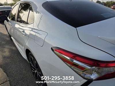 2020 Toyota Camry SE