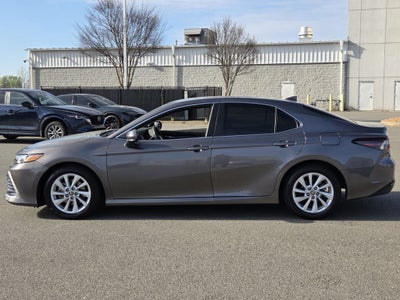 2024 Toyota CAMRY LE