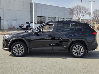 2025 Toyota RAV4 HYBRID XLE Premium