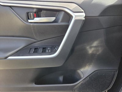 2025 Toyota RAV4 HYBRID XLE Premium