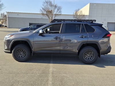 2024 Toyota RAV4 HYBRID XLE Premium