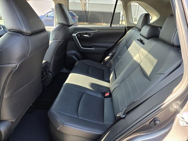 2024 Toyota RAV4 HYBRID XLE Premium