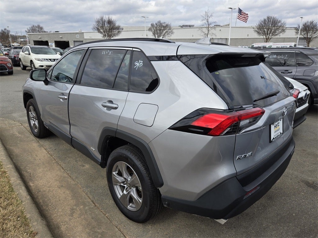 2025 Toyota RAV4 HYBRID LE
