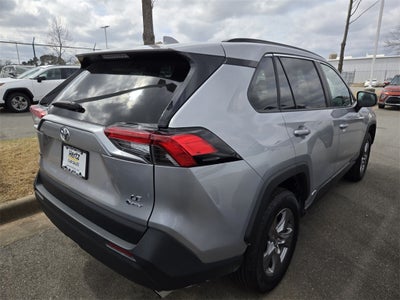2025 Toyota RAV4 HYBRID LE