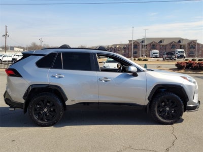 2022 Toyota RAV4 HYBRID SE