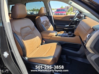 2023 Nissan Pathfinder Platinum