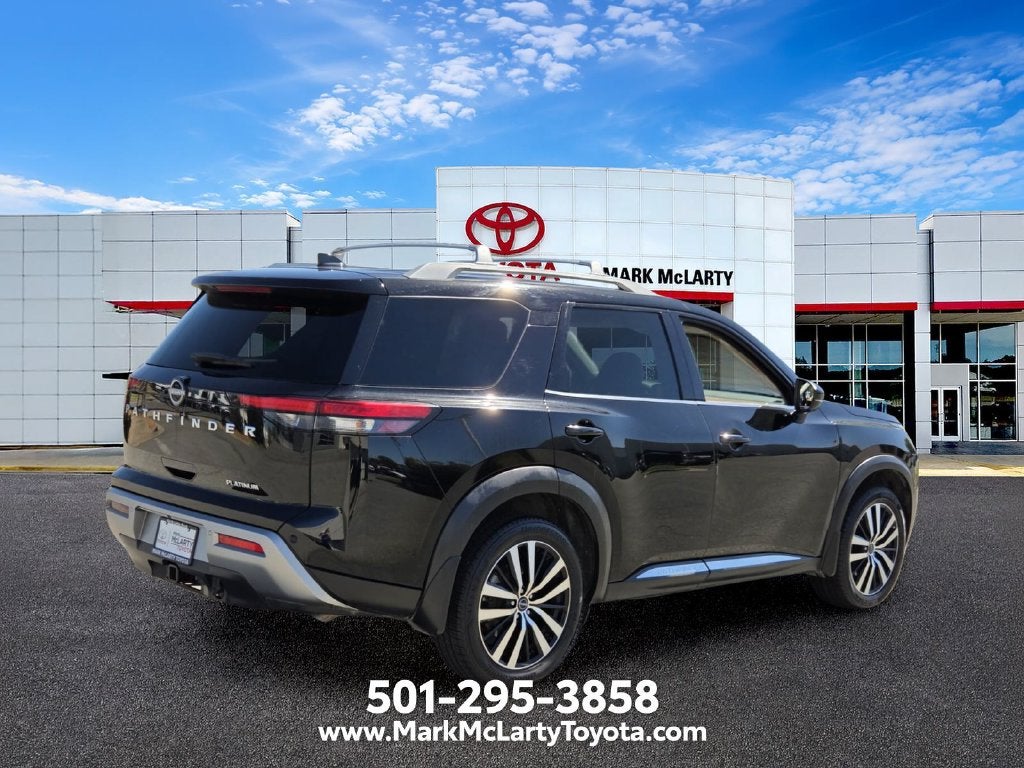 2023 Nissan Pathfinder Platinum