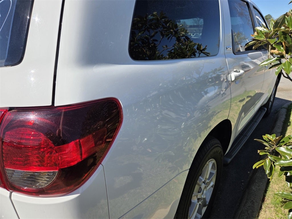 2020 Toyota Sequoia SR5