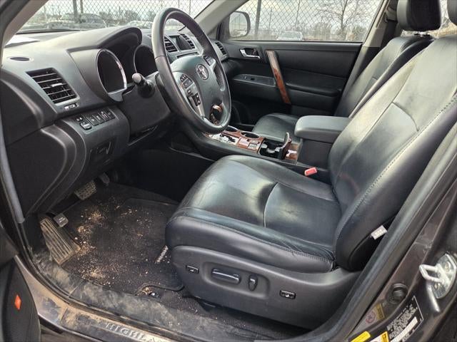2013 Toyota HIGHLANDER Limited