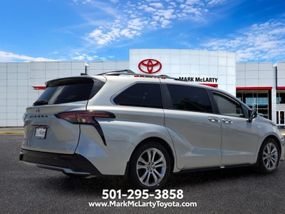 2021 Toyota SIENNA XSE XSE 7 Passenger