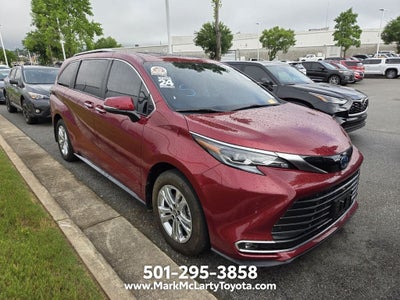 2024 Toyota Sienna Platinum 7 Passenger
