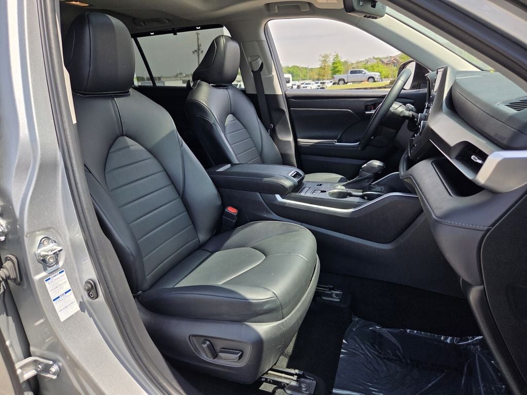 2022 Toyota HIGHLANDER HYBRD XLE