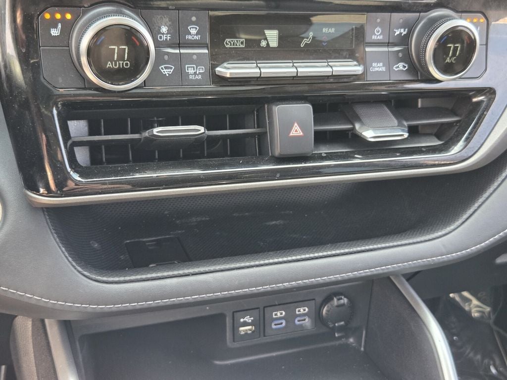 2022 Toyota HIGHLANDER HYBRD XLE