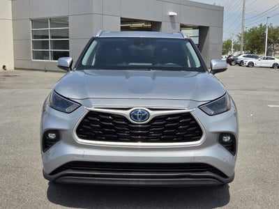 2022 Toyota Highlander Hybrid XLE