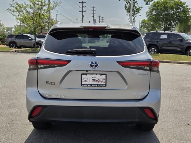 2022 Toyota HIGHLANDER HYBRD XLE