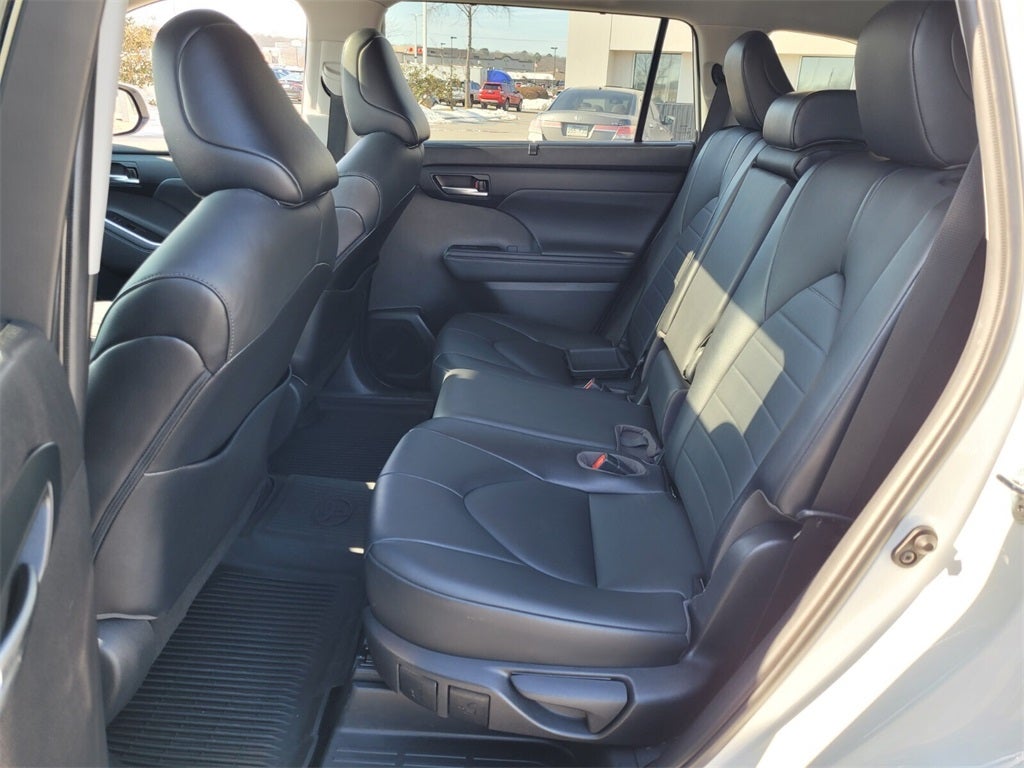 2020 Toyota HIGHLANDER XLE