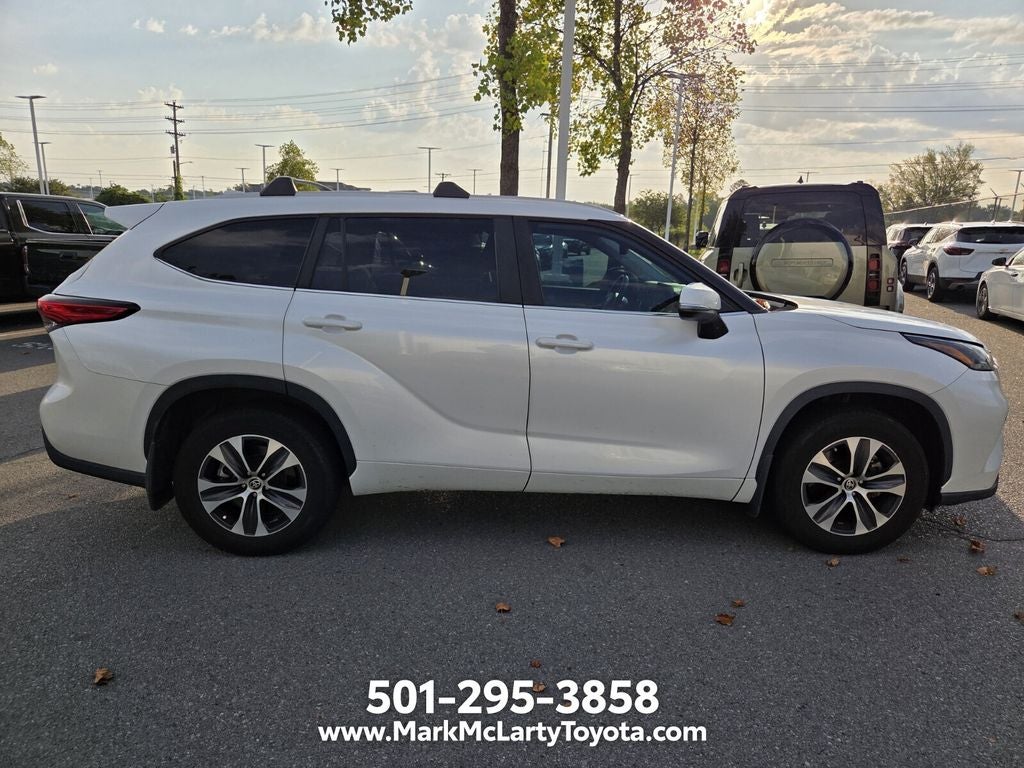 2023 Toyota Highlander Hybrid XLE
