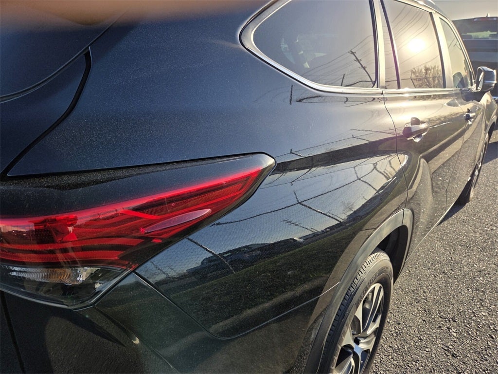 2023 Toyota HIGHLANDER HYBRD XLE