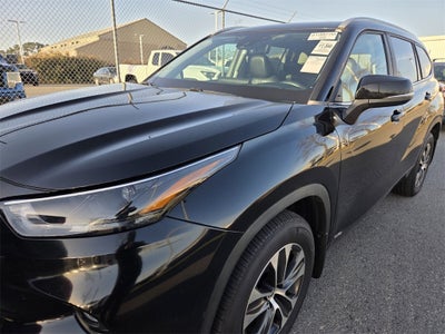 2023 Toyota HIGHLANDER HYBRD XLE