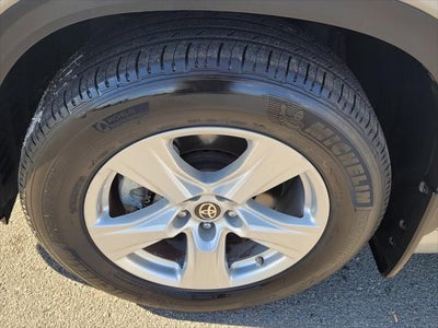 2024 Toyota HIGHLANDER LE AWD