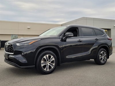 2024 Toyota HIGHLANDER XLE