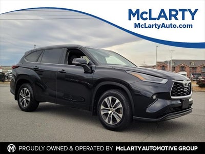 2024 Toyota HIGHLANDER XLE
