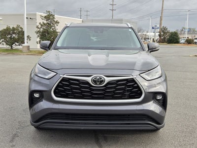 2025 Toyota HIGHLANDER XLE