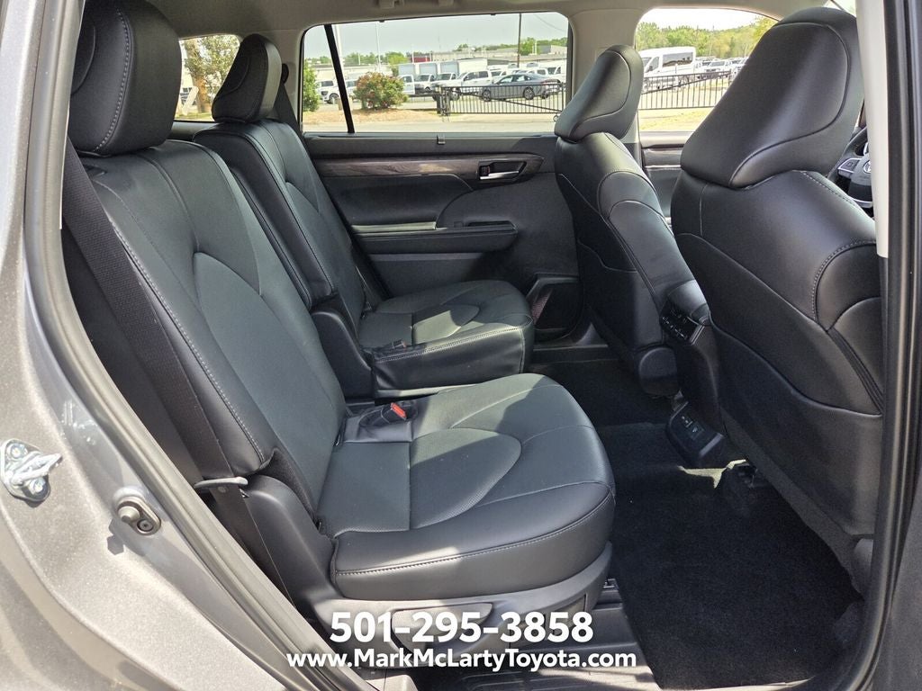 2026 Toyota HIGHLANDER Limited