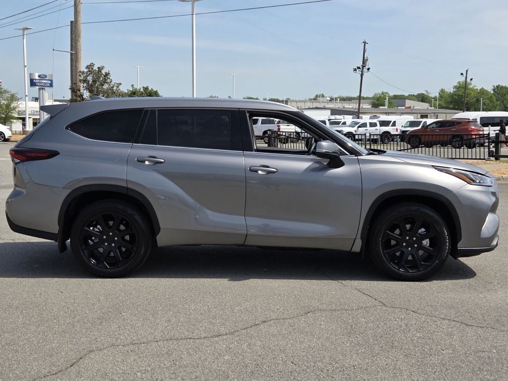 2026 Toyota HIGHLANDER Limited