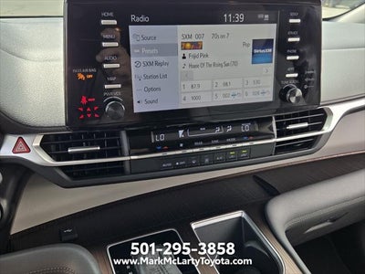 2021 Toyota Sienna LE 8 Passenger