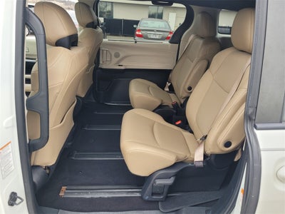 2021 Toyota Sienna XLE 7 Passenger