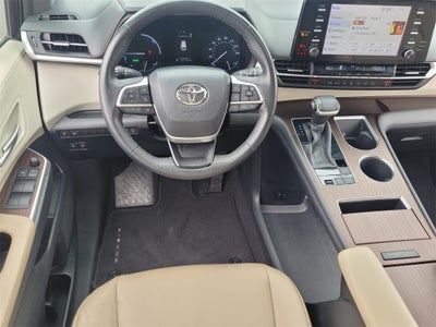 2021 Toyota Sienna XLE 7 Passenger