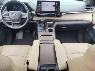 2021 Toyota Sienna XLE 7 Passenger