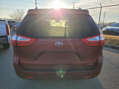 2019 Toyota SIENNA XLE 3.5L L 7 Passenger