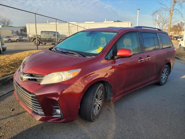 2019 Toyota SIENNA XLE 3.5L L 7 Passenger