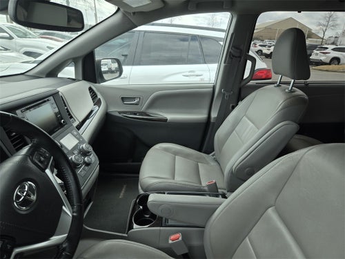2019 Toyota SIENNA XLE 3.5L XLE 7 Passenger