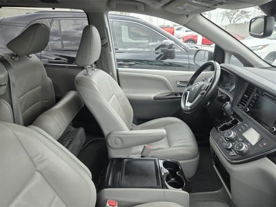 2019 Toyota SIENNA XLE 3.5L XLE 7 Passenger