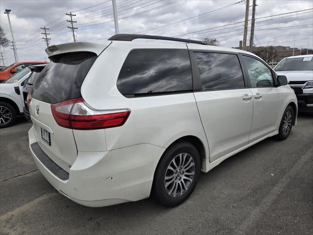 2019 Toyota SIENNA XLE 3.5L XLE 7 Passenger