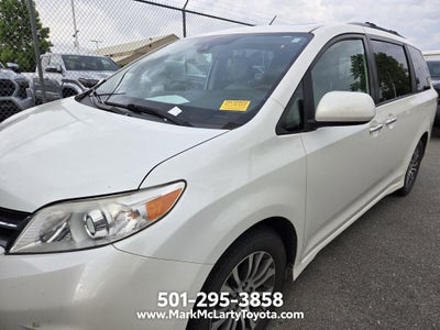 2020 Toyota Sienna XLE 8 Passenger