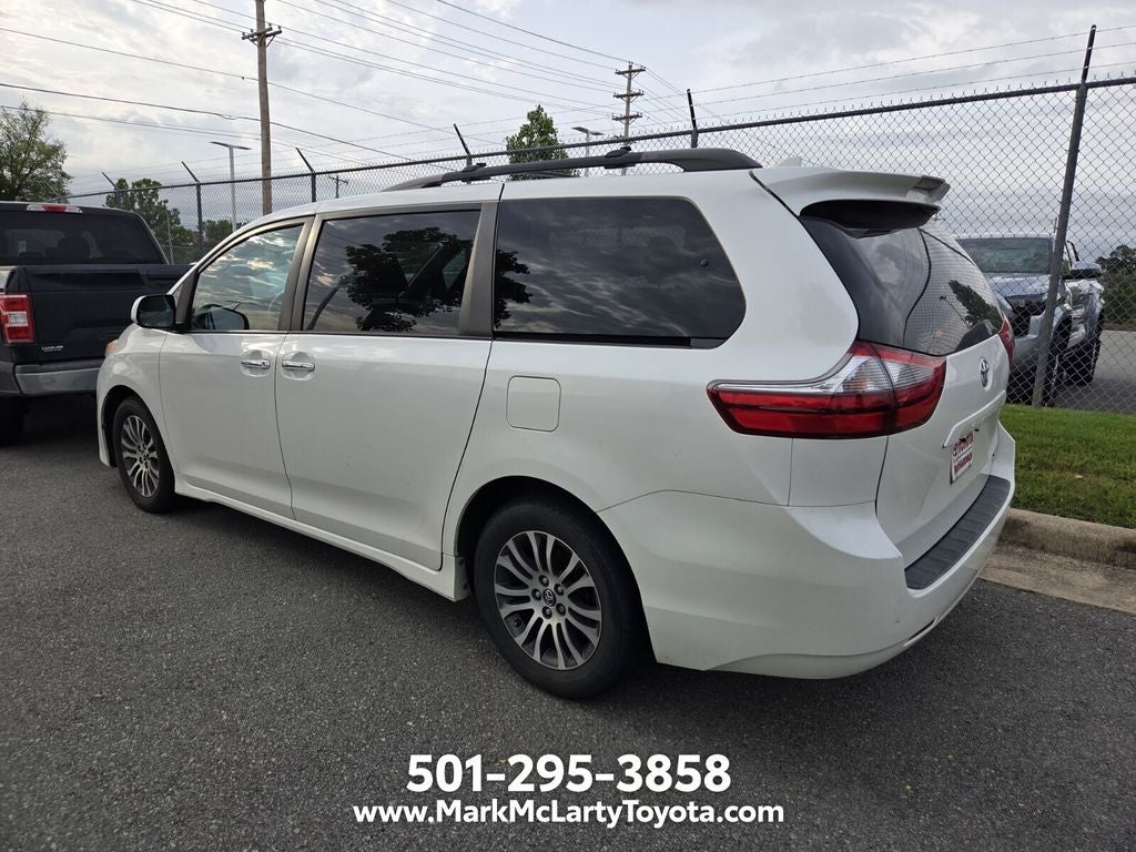 2020 Toyota Sienna XLE 8 Passenger