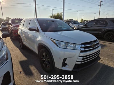 2019 Toyota Highlander LE
