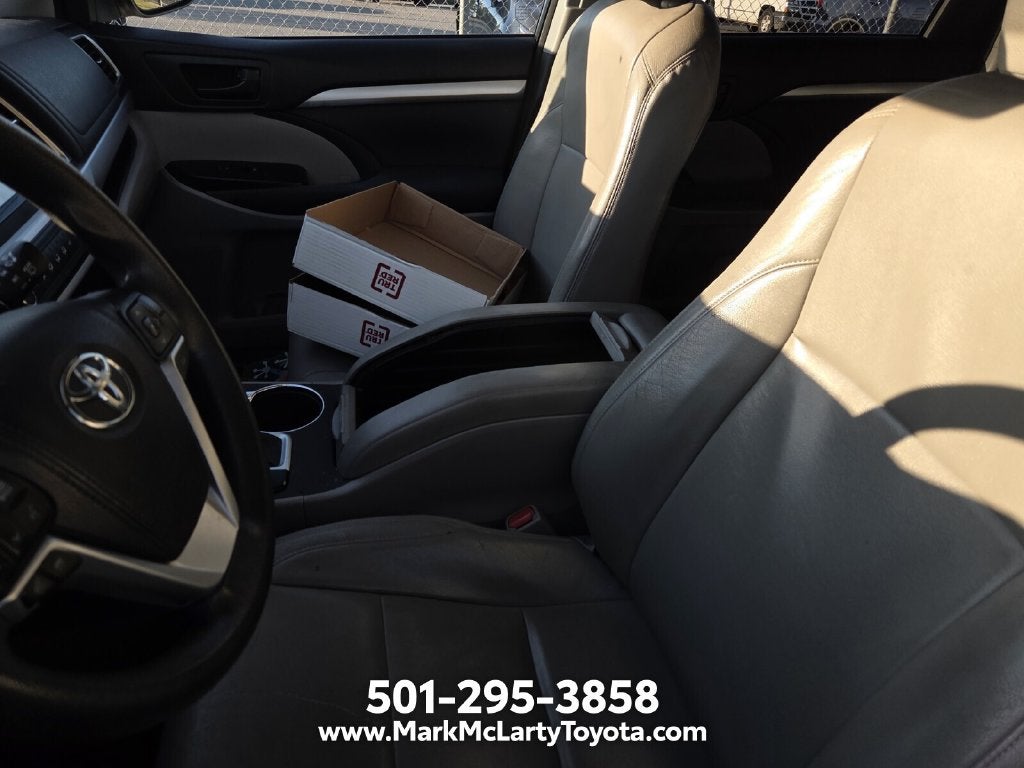 2015 Toyota Highlander LE