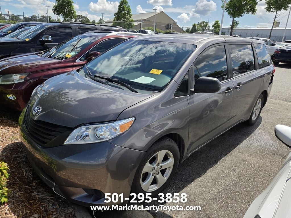 2014 Toyota Sienna L 7 Passenger