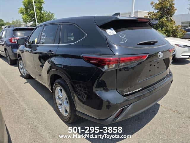 2022 Toyota Highlander LE