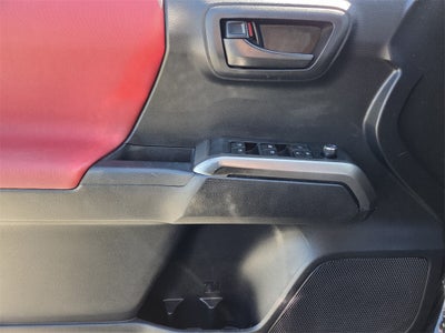 2018 Toyota TACOMA SR5 SR5 V6