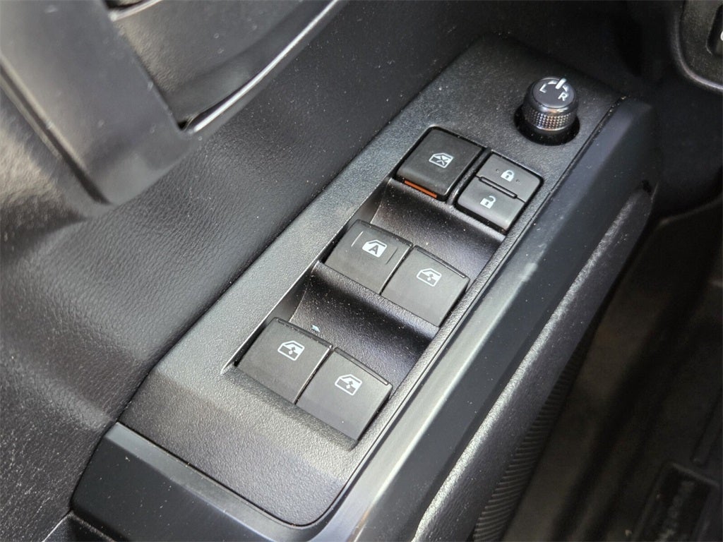 2021 Toyota TACOMA SR SR V6