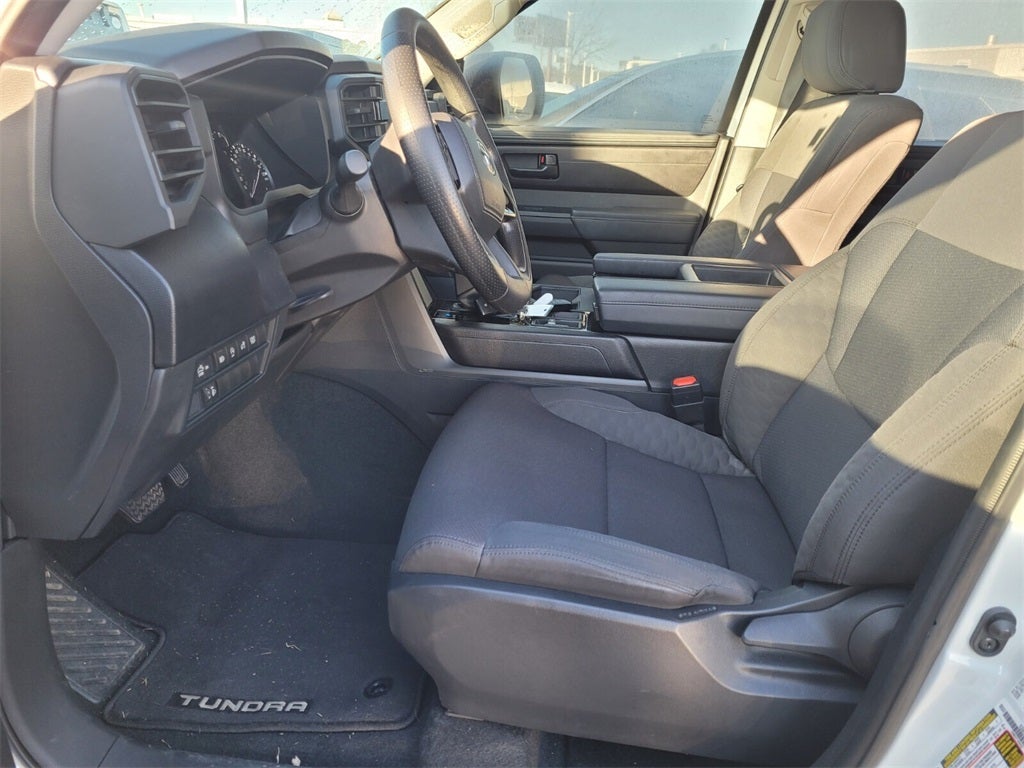 2023 Toyota TUNDRA 4X4 SR