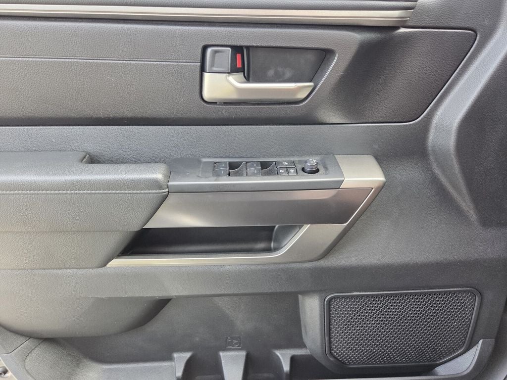 2025 Toyota TUNDRA 4X2 SR5