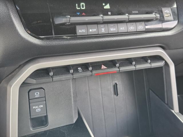 2025 Toyota TUNDRA 4X2 SR5